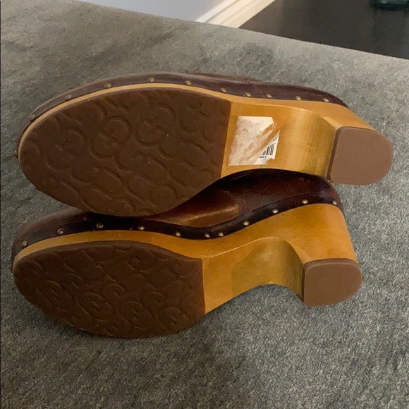 Ugg Lynnea Distressed Mid-Calf Clog Boots Size 7 - Picture 4 of 13